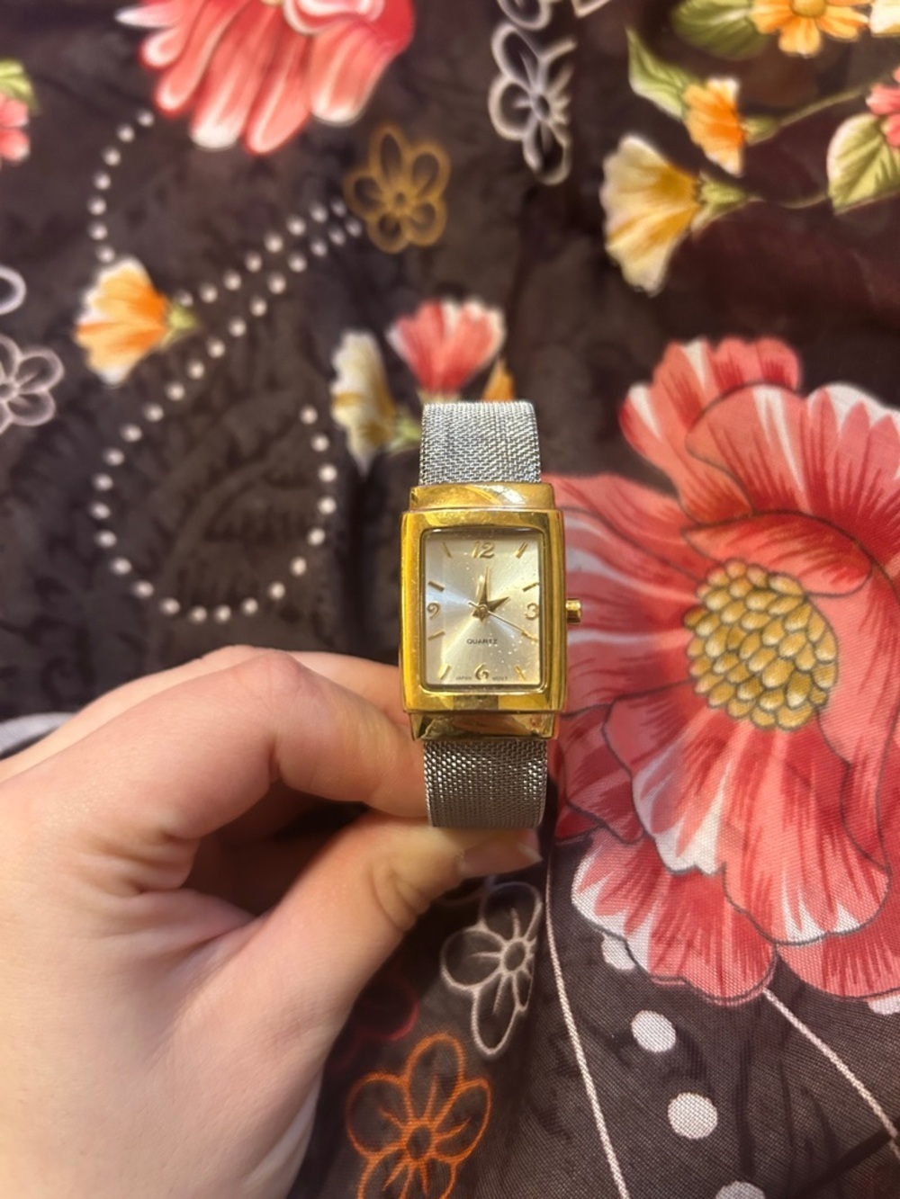 Chainmail Gold tone cuff Vintage Band Quartz Watch - Silver & Gold